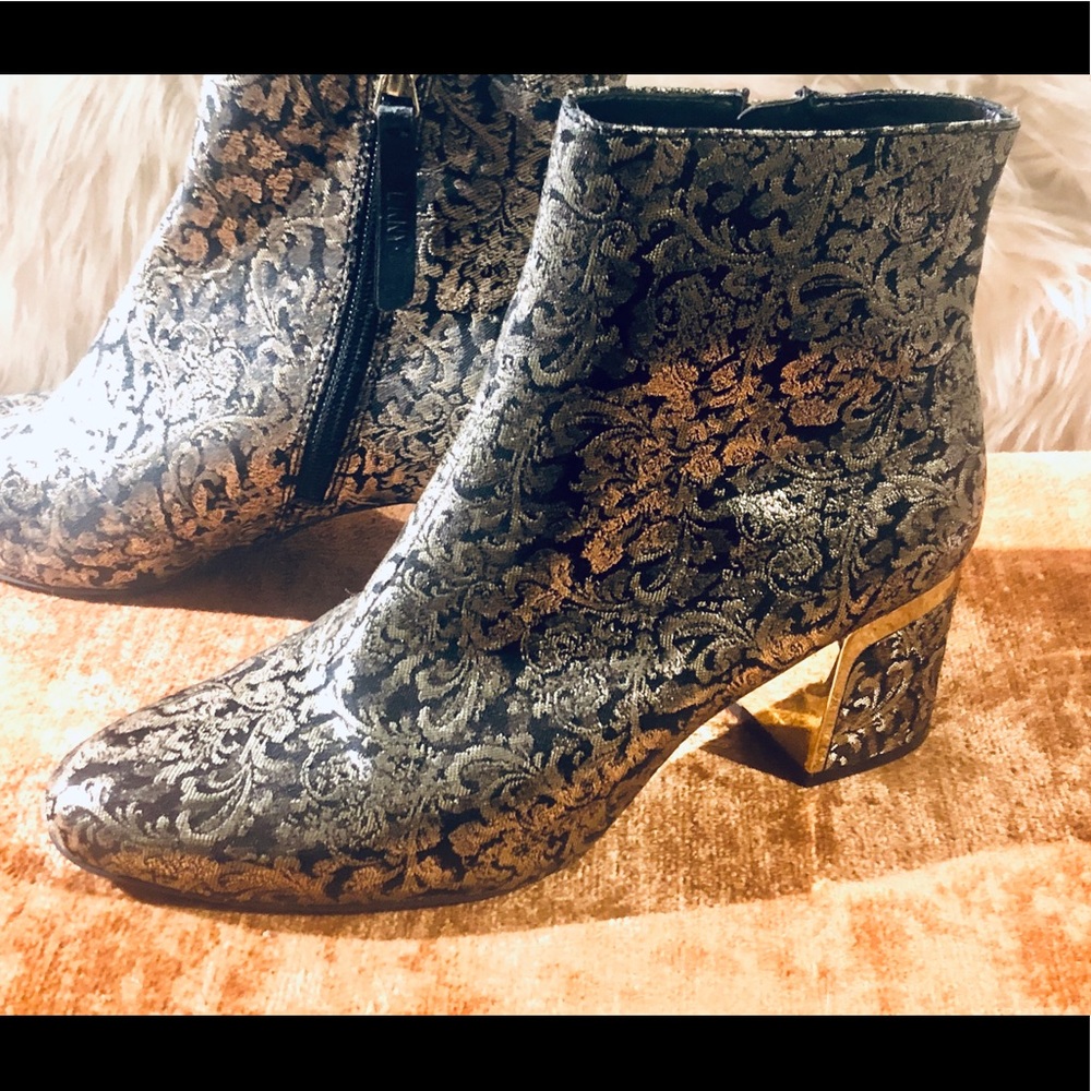 DKNY Ankle Booties Chunk Heel Black/Gold Brocade